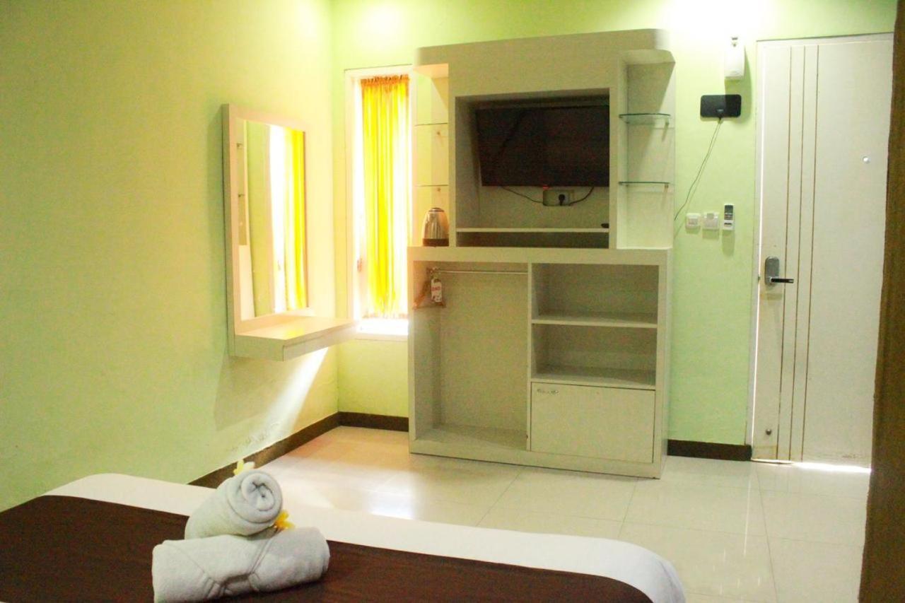 Dedy Beach Inn Kuta Lombok Exterior foto